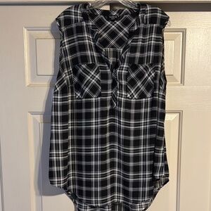 Torrid Black and White Plaid Women's Top